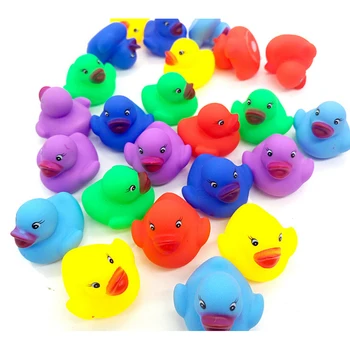 12Pcs/komplekts 3.5*3.5*3cm Kawaii Ducky Ūdens, Spēlēt Rotaļlietas Krāsains Bērnu Bērniem Vannas Rotaļlietas Gudrs Gumijas Pīkstošs Rotaļlieta Pīle